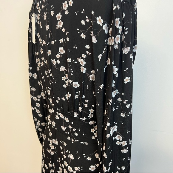 Fame and Partners Beautiful Cherry Blossom Long Sleeve Flare Mini Dress M64 - Picture 7 of 9